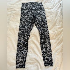 Lululemon Women’s Athletic Leggings, size 8